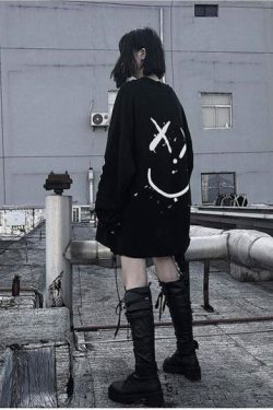 Y2K Grunge Oversized Sweatshirt - 90S Fashion, Retro Style, Y2K Summer Outfits, Y2K Club Fits