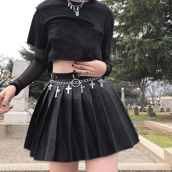 Y2K Grunge Pleated Metal Ring Skirt - 90S Fashion, Retro Style, Gothic Y2K, Summer Outfit Y2K Grunge Pleated Metal Ring Skirt - 90S Fashion, Retro Style, Gothic Y2K, Summer Outfit
