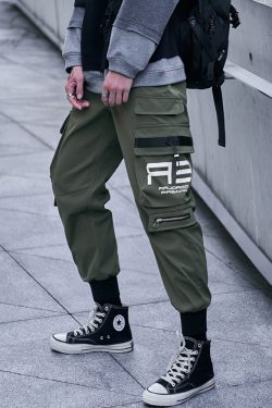 Y2K Grunge Summer Outfits: Retro 90S Fashion, Baby Tees, Skirts, And Goth Accessories