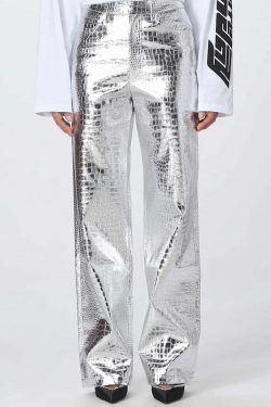 Y2K Grunge Summer Outfits: Retro 90S Fashion, Baby Tees, Skirts, Shorts, And Gothic Styles