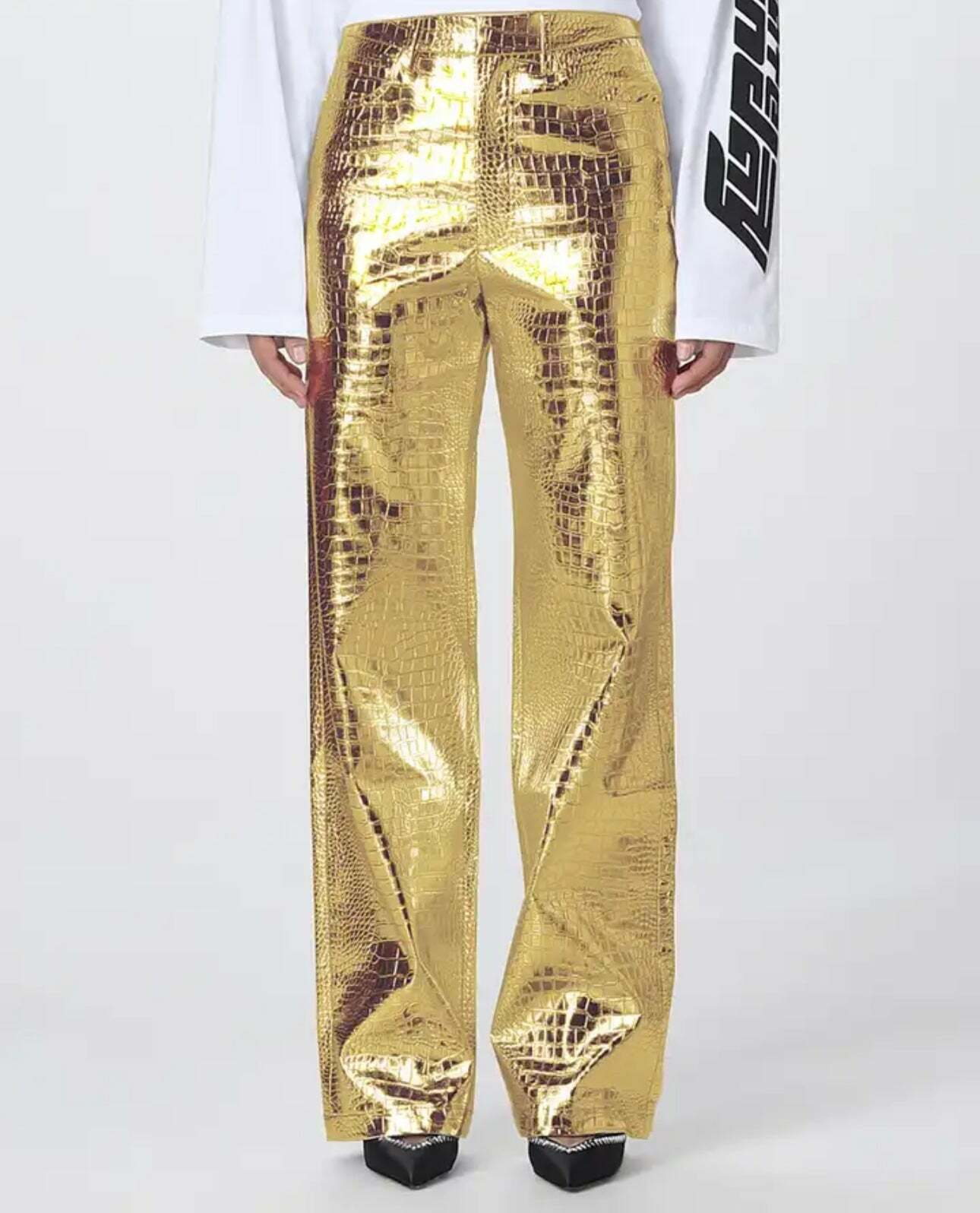 Y2K Grunge Summer Outfits: Retro 90S Fashion, Baby Tees, Skirts, Shorts, And Gothic Styles