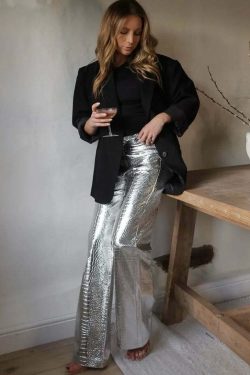 Y2K Grunge Summer Outfits: Retro 90S Fashion, Baby Tees, Skirts, Shorts, And Gothic Styles