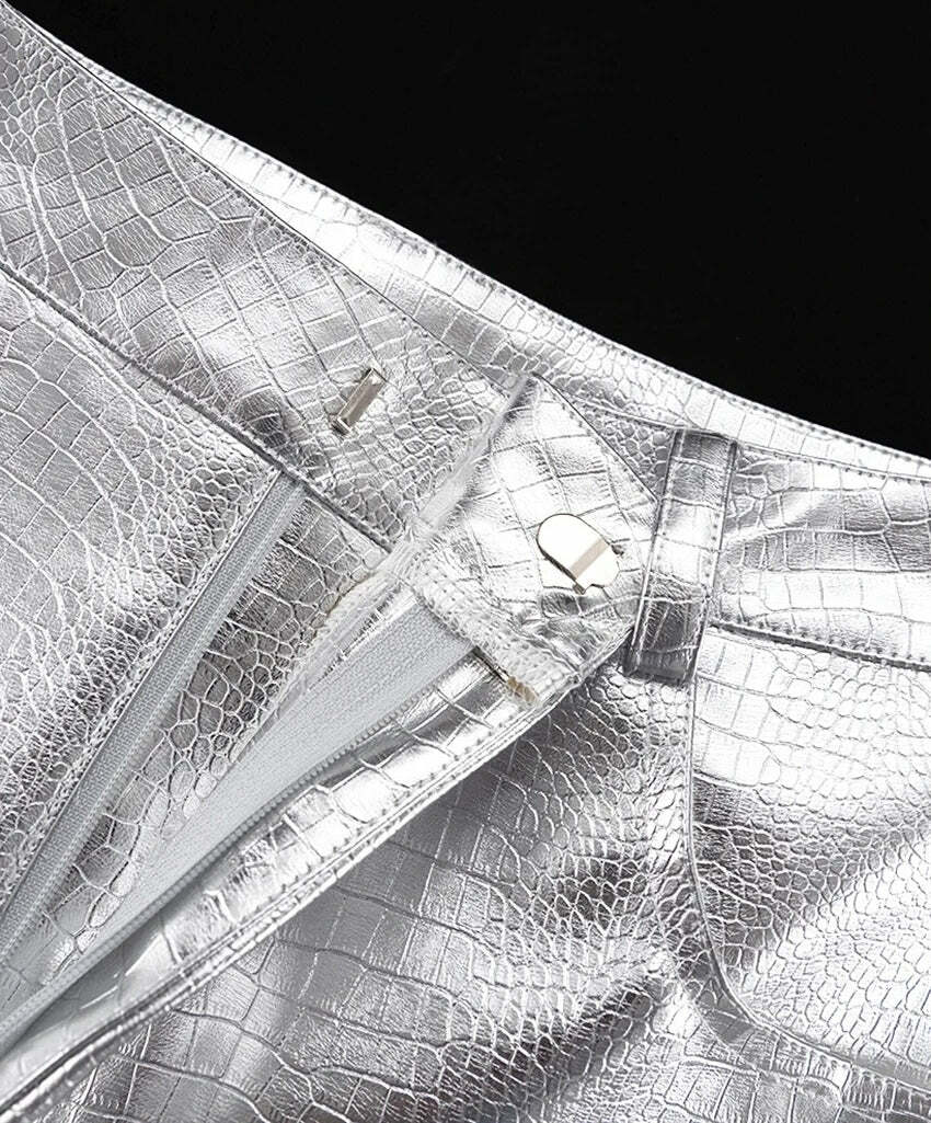 Y2K Grunge Summer Outfits: Retro 90S Fashion, Baby Tees, Skirts, Shorts, And Gothic Styles