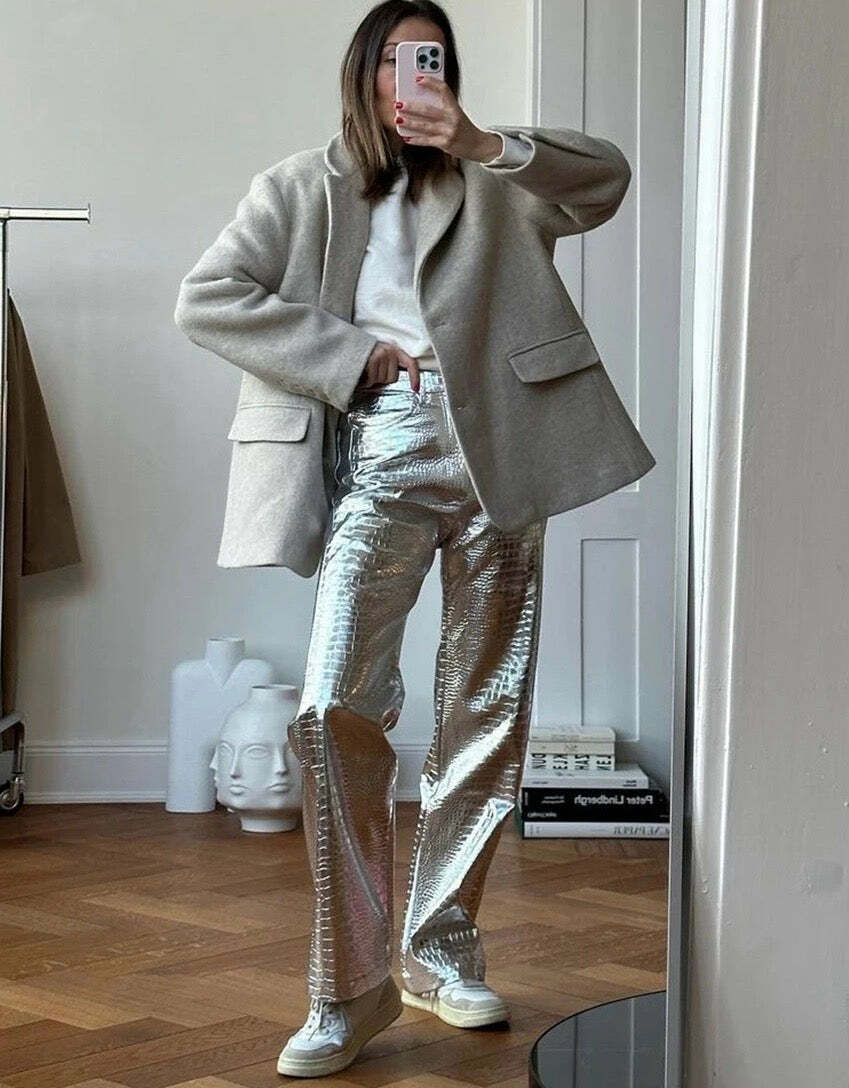 Y2K Grunge Summer Outfits: Retro 90S Fashion, Baby Tees, Skirts, Shorts, And Gothic Styles