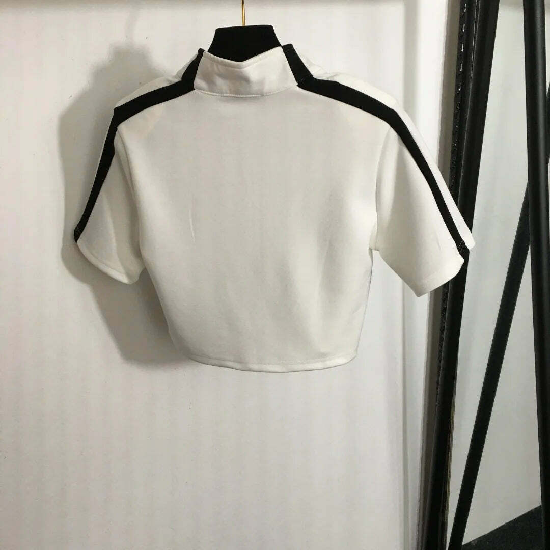 Y2K Summer Grunge Outfit: Retro 90S Triangle Logo Shirt-Style Top & Shorts Casual Fashion Suit Y2K Summer Grunge Outfit: Retro 90S Triangle Logo Shirt-Style Top & Shorts Casual Fashion Suit