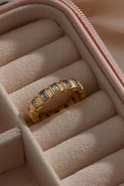 Y2K Summer Grunge Outfits: 90S Fashion, Retro Style, Baby Tees, Skirts, And Popstar Vibes