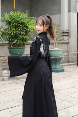 Y2K Summer Grunge Outfits: Retro 90S Fashion, Gothic Y2K, Baby Tees, Skirts, And Accessories