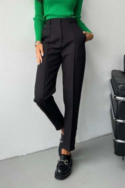 Y2K Summer Grunge Outfits: Retro 90S Fashion, Y2K Shorts, Skirts, Tops & Accessories