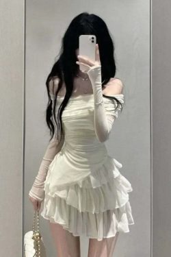 Y2K Two-Piece Skirt Set: Crop Top & Cake Skirt - 90S Grunge, Retro, Kawaii, Pastel