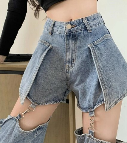 Zuri Ripped Grunge Jeans - Y2K Summer Outfits, 90S Fashion, Retro Style, Gothic Y2K, Y2