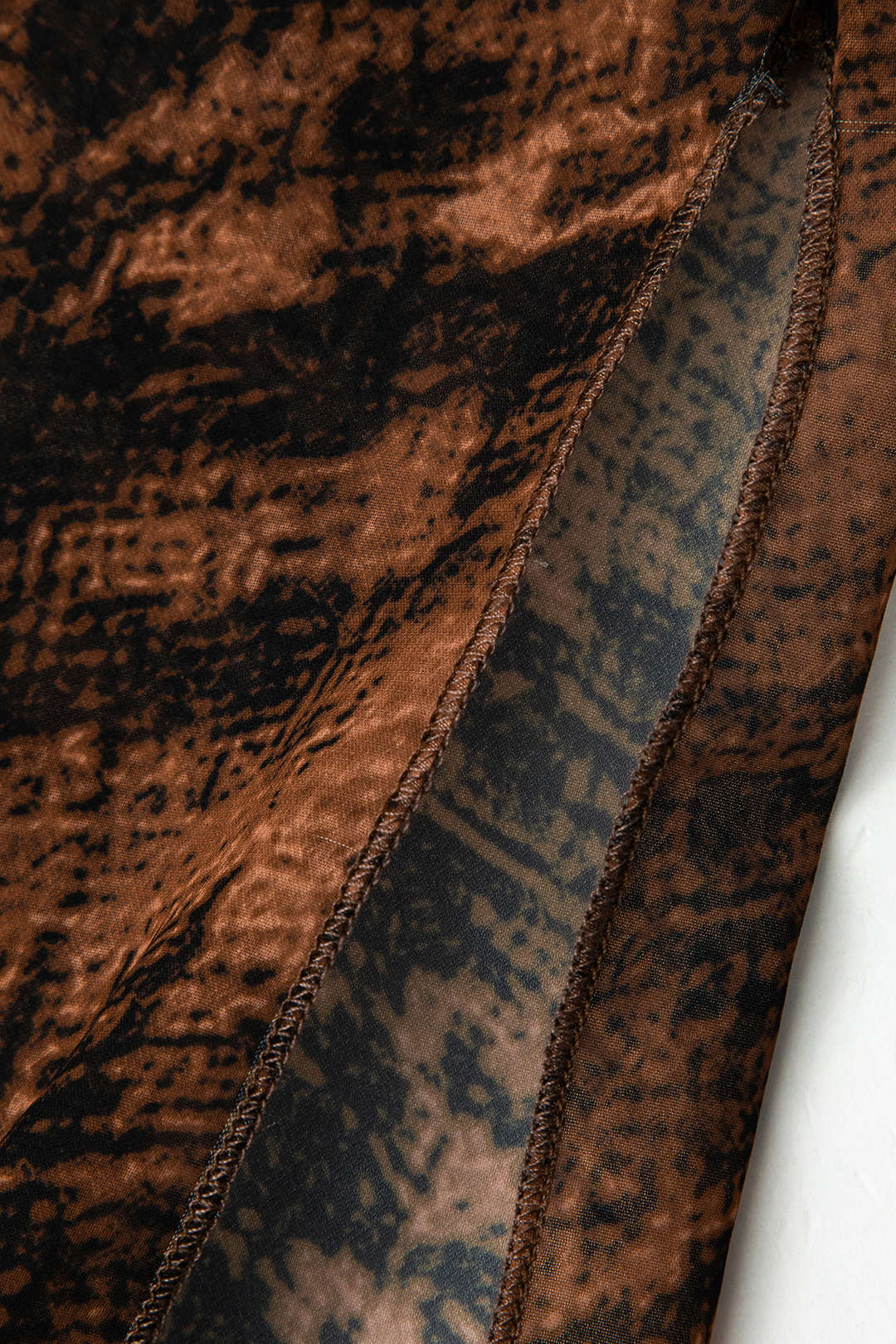 Abstract Print Lace-Up Long Sleeve Maxi Dress in Y2K Aesthetic for Effortless Style Abstract Print Lace-Up Long Sleeve Maxi Dress in Y2K Aesthetic for Effortless Style