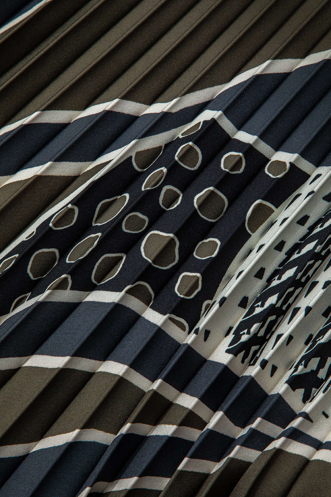 Abstract Print Pleated Midi Skirt - Y2K Aesthetic Fashion for Trendy Outfits Abstract Print Pleated Midi Skirt - Y2K Aesthetic Fashion for Trendy Outfits