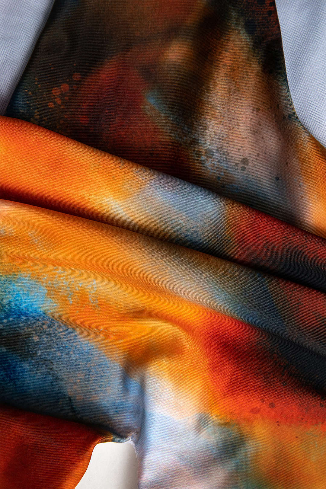 Abstract Print V-neck Cross Back Tie Swimsuit with Mesh Mini Sarong Skirt Set for Y2K Aesthetic Abstract Print V-neck Cross Back Tie Swimsuit with Mesh Mini Sarong Skirt Set for Y2K Aesthetic