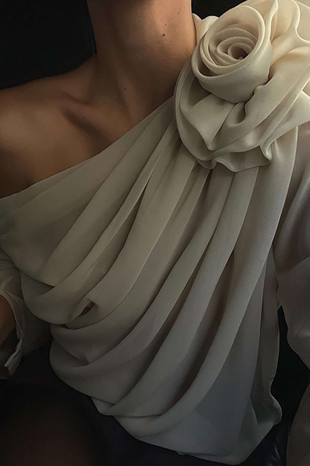 Asymmetrical 3D Flower Long Sleeve Top - Y2K Aesthetic Cute Top for Trendy Outfits Asymmetrical 3D Flower Long Sleeve Top - Y2K Aesthetic Cute Top for Trendy Outfits