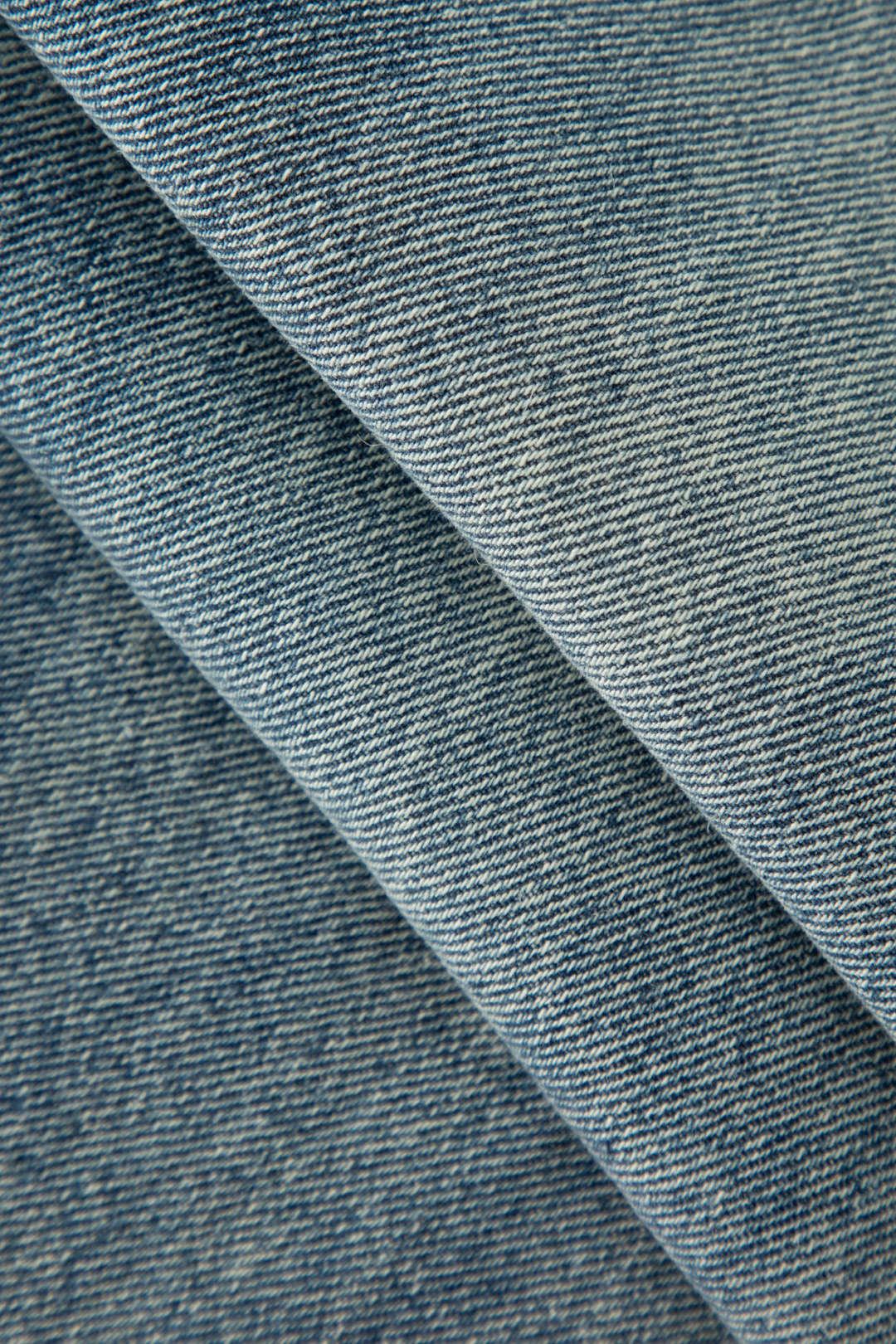 Belted Y2K Straight Leg Jeans for a Chic Grunge Aesthetic Look Belted Y2K Straight Leg Jeans for a Chic Grunge Aesthetic Look