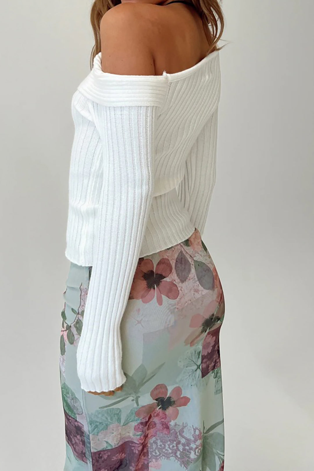 Chic Asymmetrical Long Sleeve Knit Top for Y2K Fashion and Coquette Aesthetic Styles Chic Asymmetrical Long Sleeve Knit Top for Y2K Fashion and Coquette Aesthetic Styles