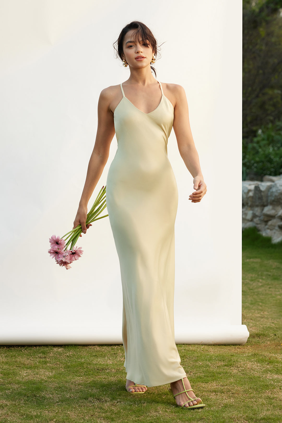 Chic Backless V-Neck Maxi Dress for Effortless Y2K Style and Coquette Aesthetic Chic Backless V-Neck Maxi Dress for Effortless Y2K Style and Coquette Aesthetic