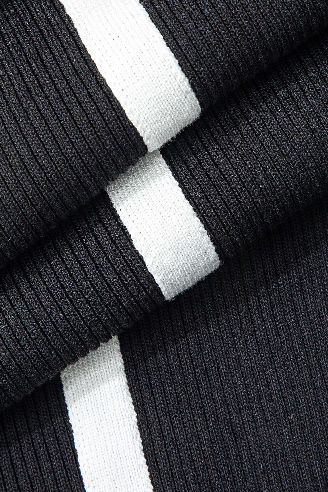 Chic Contrast V-Neck Slip Midi Dress for Y2K Aesthetic and Coquette Style Lovers Chic Contrast V-Neck Slip Midi Dress for Y2K Aesthetic and Coquette Style Lovers