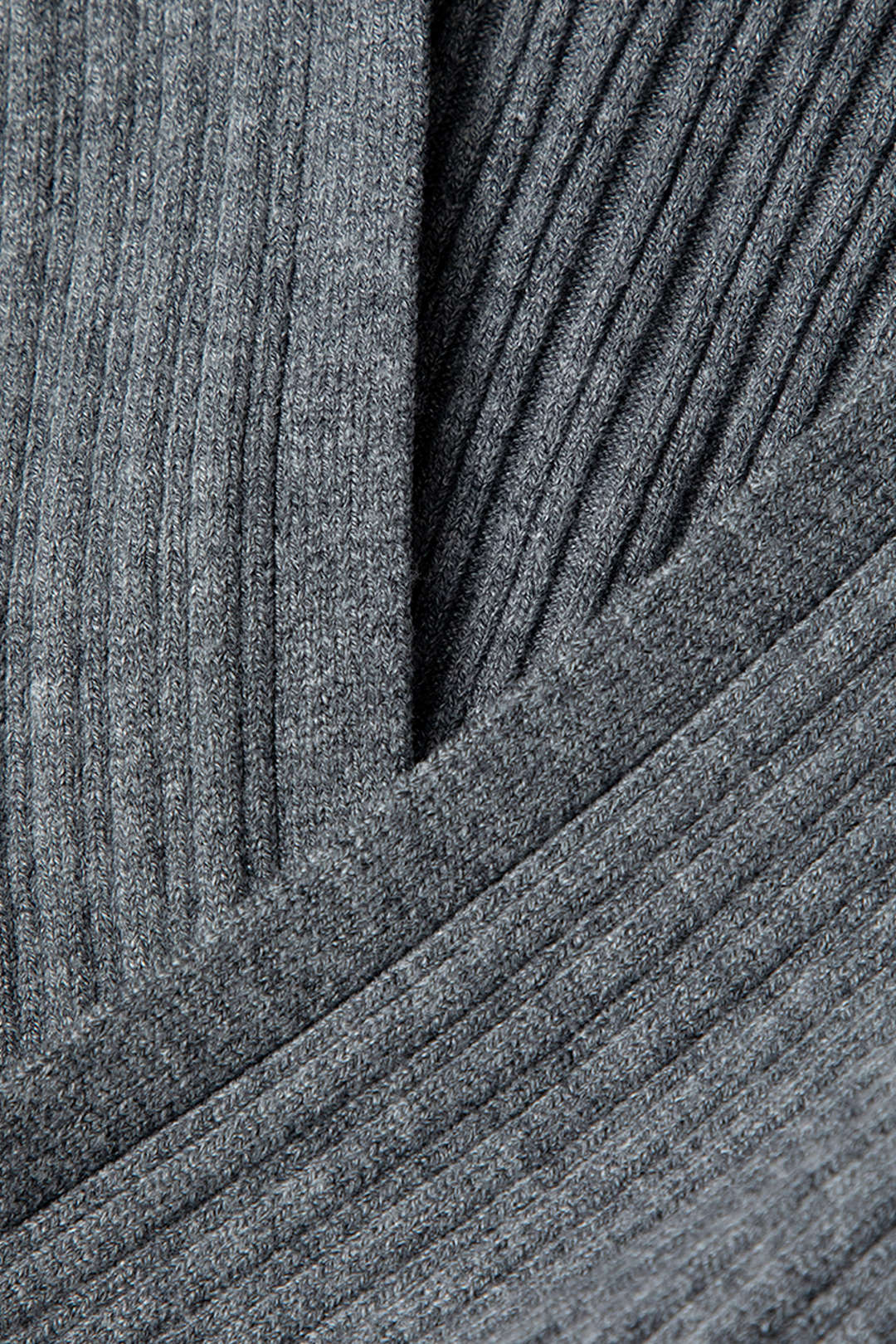 Chic Halter Cross V-Neck Cut-Out Long Sleeve Knit Top for Y2K and Coquette Aesthetic Chic Halter Cross V-Neck Cut-Out Long Sleeve Knit Top for Y2K and Coquette Aesthetic