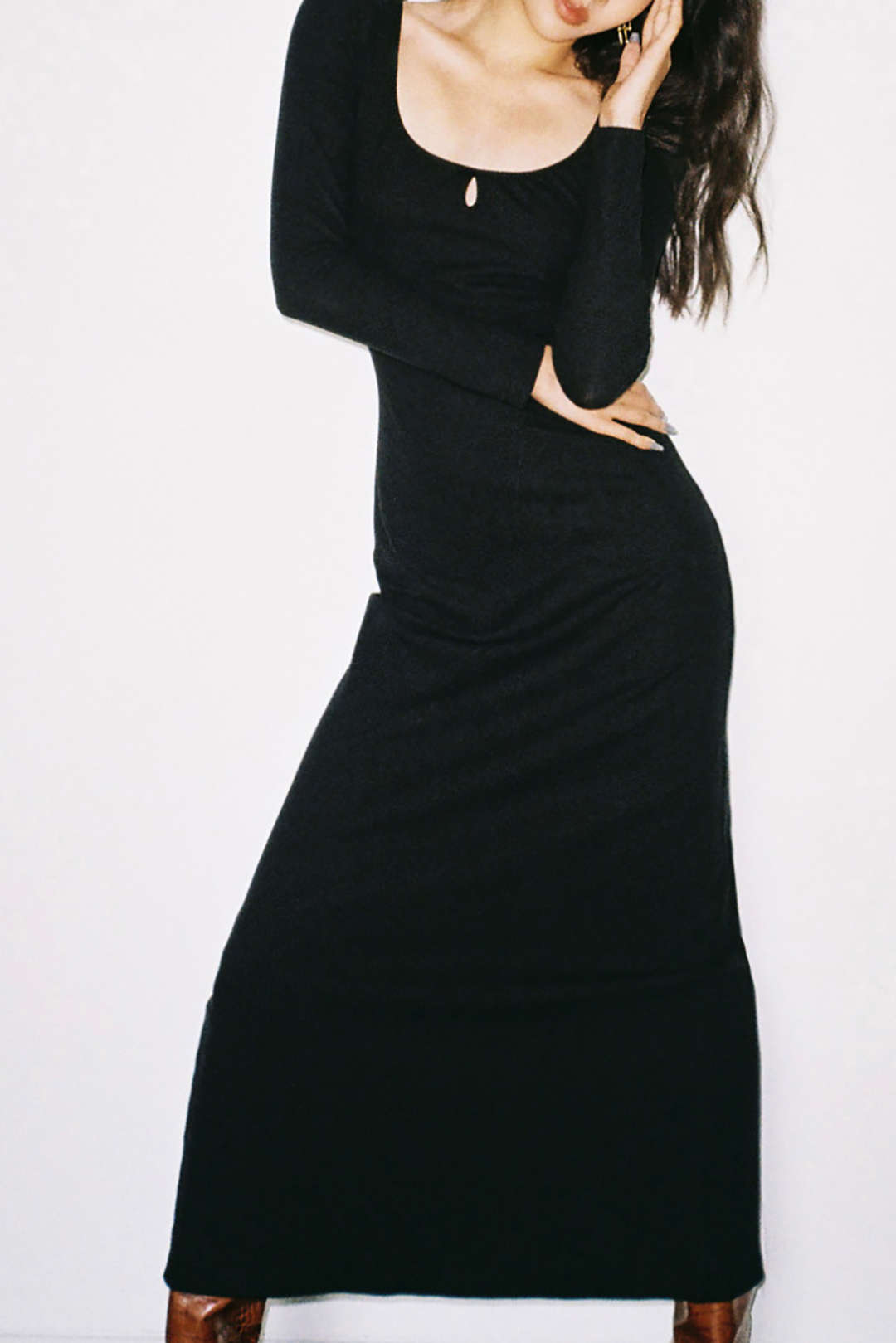 Chic Long Sleeve Slit Back Knit Maxi Dress for Y2K Aesthetic and Coquette Style Chic Long Sleeve Slit Back Knit Maxi Dress for Y2K Aesthetic and Coquette Style