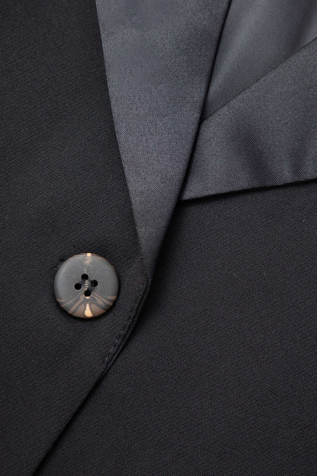 Chic Notched Lapel Crop Blazer for Y2K Fashion and Coquette Aesthetic Outfits Chic Notched Lapel Crop Blazer for Y2K Fashion and Coquette Aesthetic Outfits