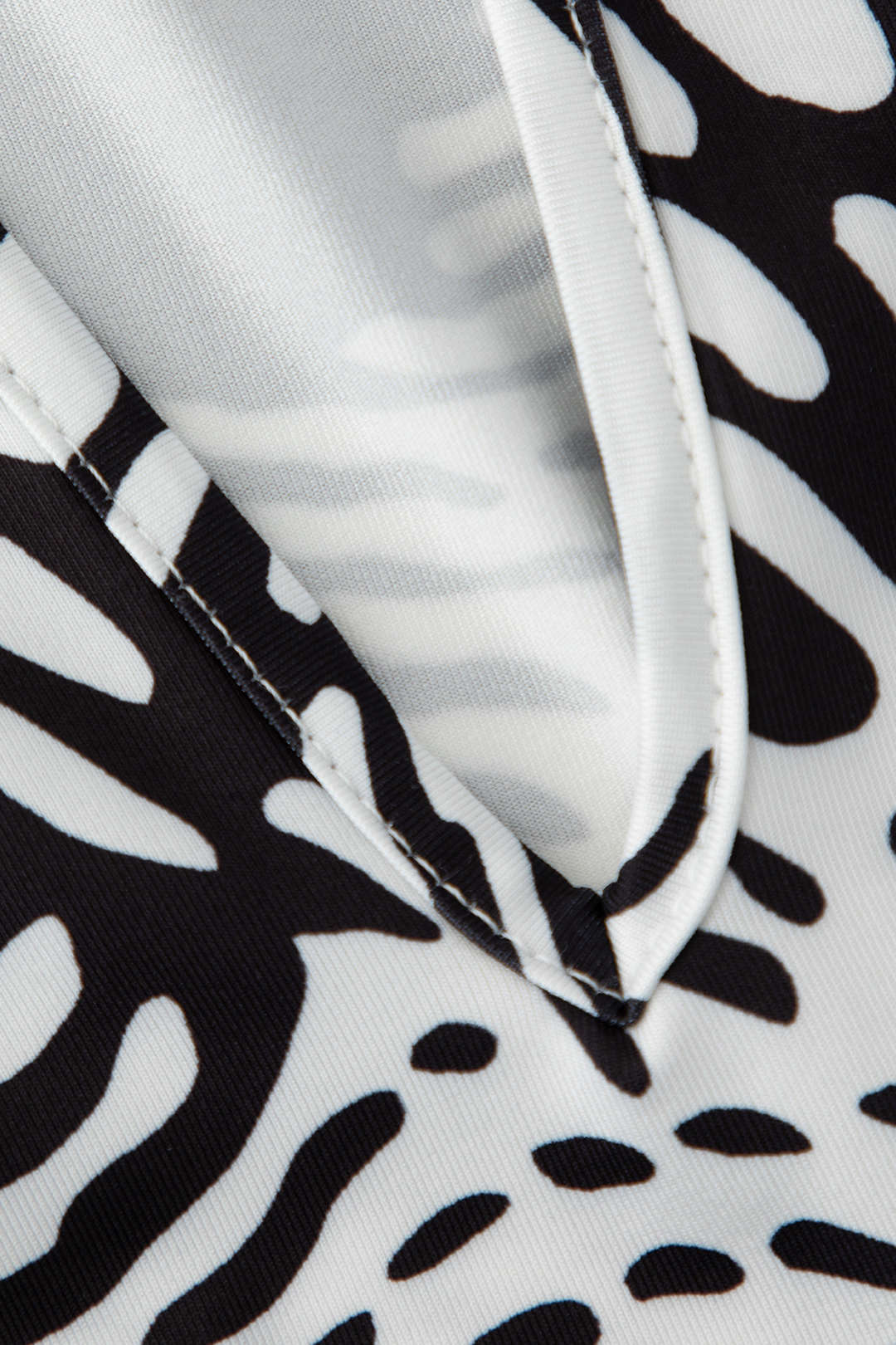 Chic Printed Cross Strap Cut Out Maxi Dress for Y2K Aesthetic and Coquette Style Chic Printed Cross Strap Cut Out Maxi Dress for Y2K Aesthetic and Coquette Style