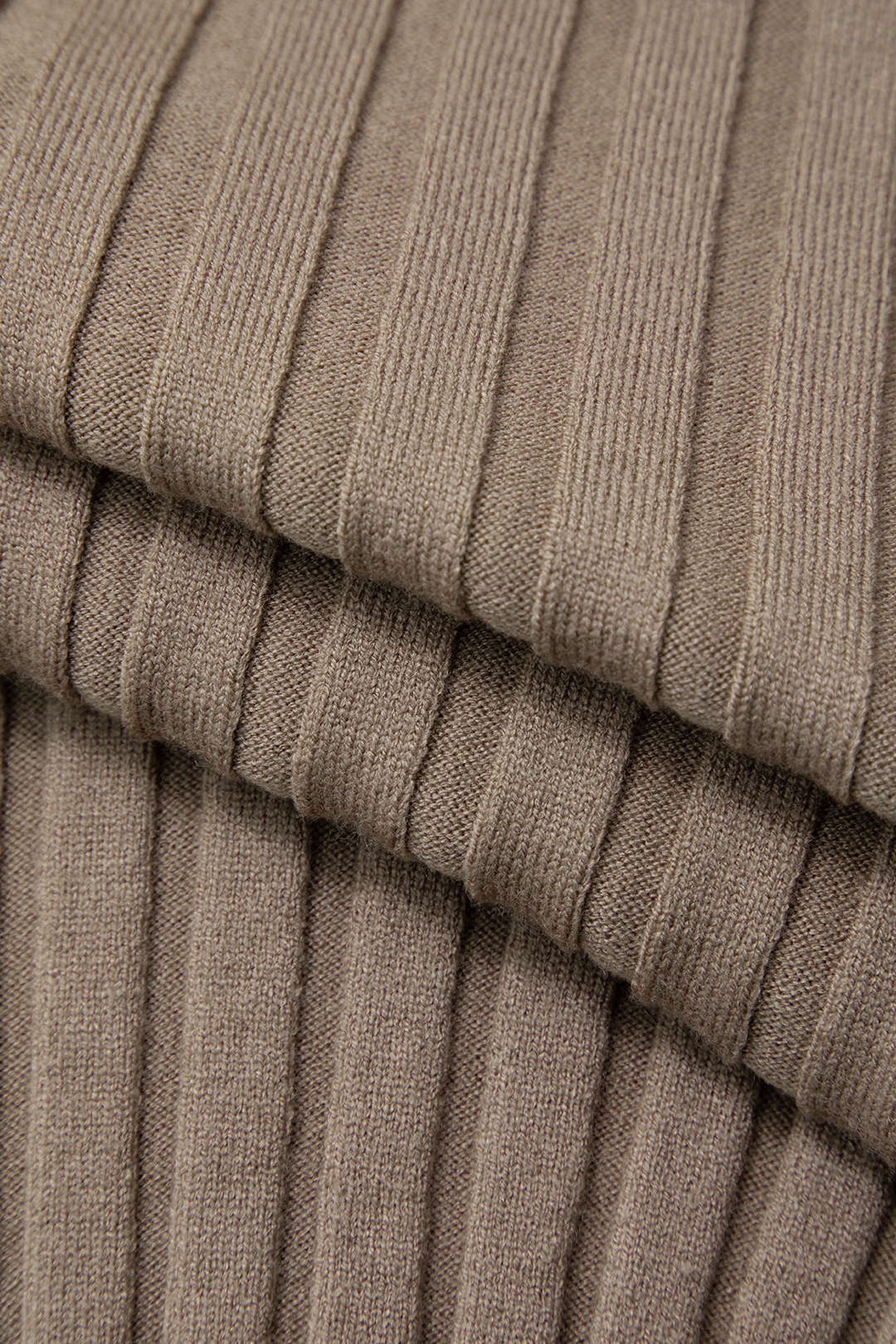 Chic Round Neck Bell Sleeve Rib Knit Maxi Dress for Y2K Fashion and Coquette Aesthetic Chic Round Neck Bell Sleeve Rib Knit Maxi Dress for Y2K Fashion and Coquette Aesthetic