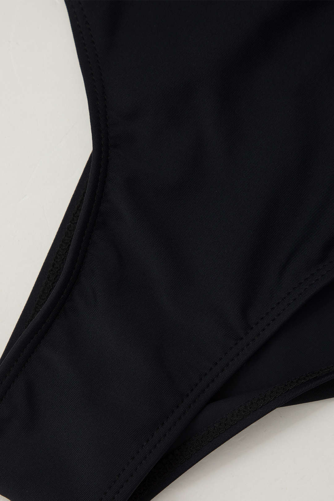 Chic Solid Halter Tie Cut Out One-Piece Swimsuit for Y2K Aesthetic Summer Vibes Chic Solid Halter Tie Cut Out One-Piece Swimsuit for Y2K Aesthetic Summer Vibes