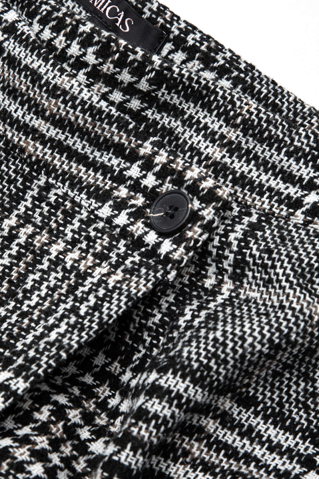 Chic Tweed Wrap Mini Skirt for Y2K Fashion Lovers - Perfect for Coquette and Grunge Aesthetics Chic Tweed Wrap Mini Skirt for Y2K Fashion Lovers - Perfect for Coquette and Grunge Aesthetics