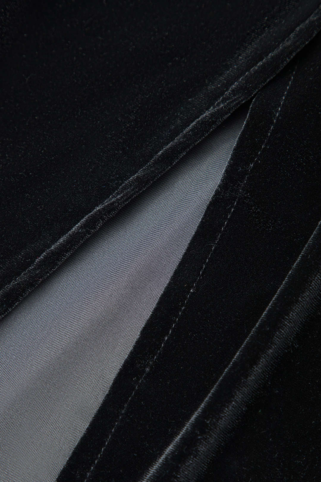 Chic Twist Cut Out Slit V-Neck Long Sleeve Midi Dress for Y2K Aesthetic Fashion Chic Twist Cut Out Slit V-Neck Long Sleeve Midi Dress for Y2K Aesthetic Fashion