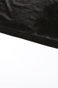 Chic Velvet Mini Dress with Sweetheart Neckline and Lace Hem for Y2K Aesthetic Style