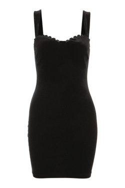 Chic Velvet Mini Dress with Sweetheart Neckline and Lace Hem for Y2K Aesthetic Style