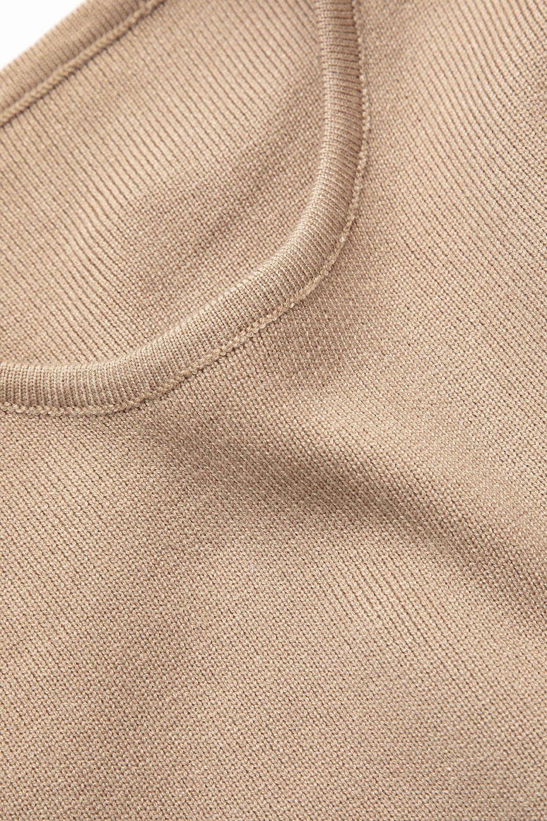 Chic Y2K Fashion: Round Neck Long Sleeve Knit Crop Top & Textured Knit Slit Skirt Set Chic Y2K Fashion: Round Neck Long Sleeve Knit Crop Top & Textured Knit Slit Skirt Set