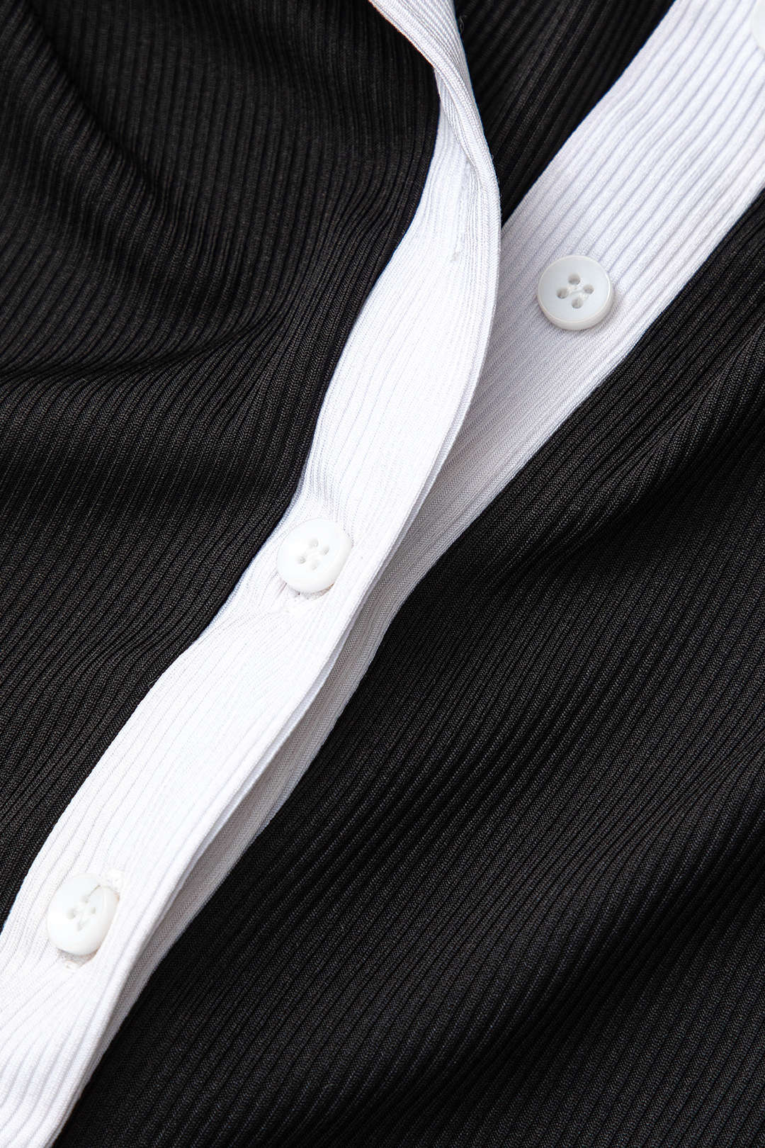 Contrast Binding Ribbed Button-Up Long Sleeve Romper in Y2K Aesthetic Style Contrast Binding Ribbed Button-Up Long Sleeve Romper in Y2K Aesthetic Style