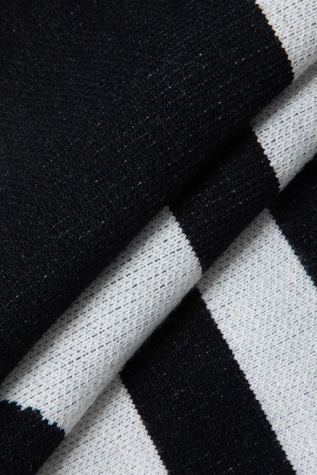 Contrast Cross Knit Tank Top - Y2K Aesthetic Cute Top for Grunge and Coquette Styles Contrast Cross Knit Tank Top - Y2K Aesthetic Cute Top for Grunge and Coquette Styles