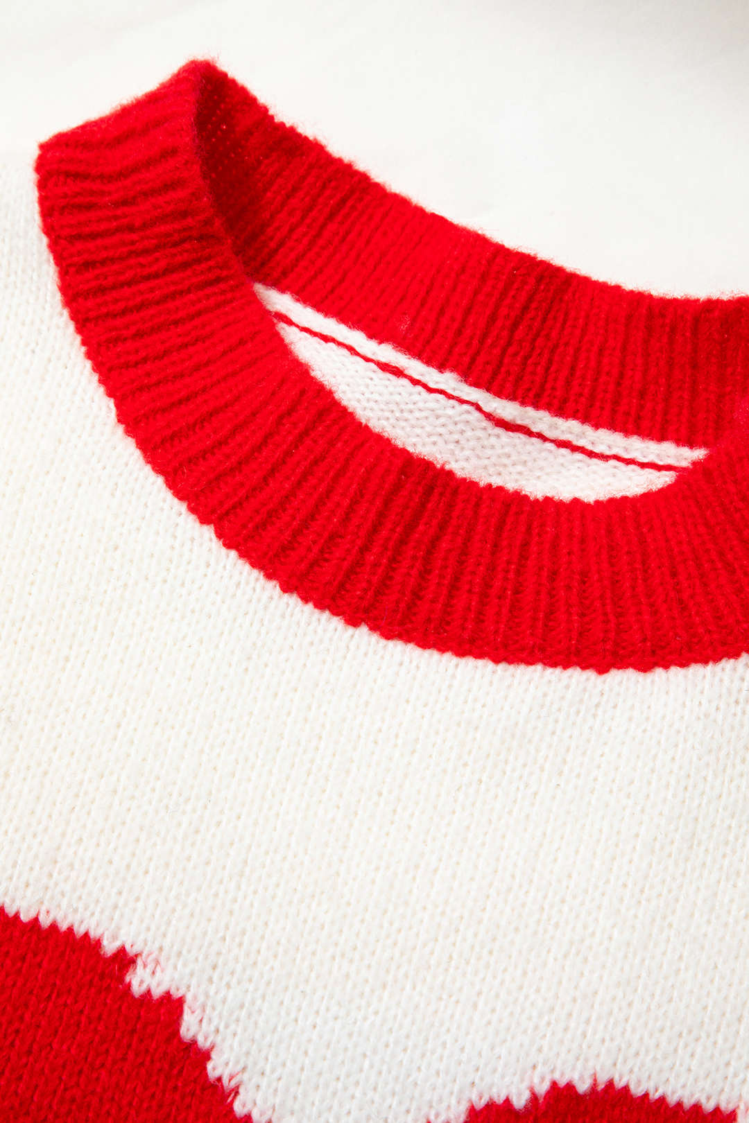 Contrast Heart Pattern Y2K Aesthetic Long Sleeve Top for Cute and Comfy Outfits Contrast Heart Pattern Y2K Aesthetic Long Sleeve Top for Cute and Comfy Outfits