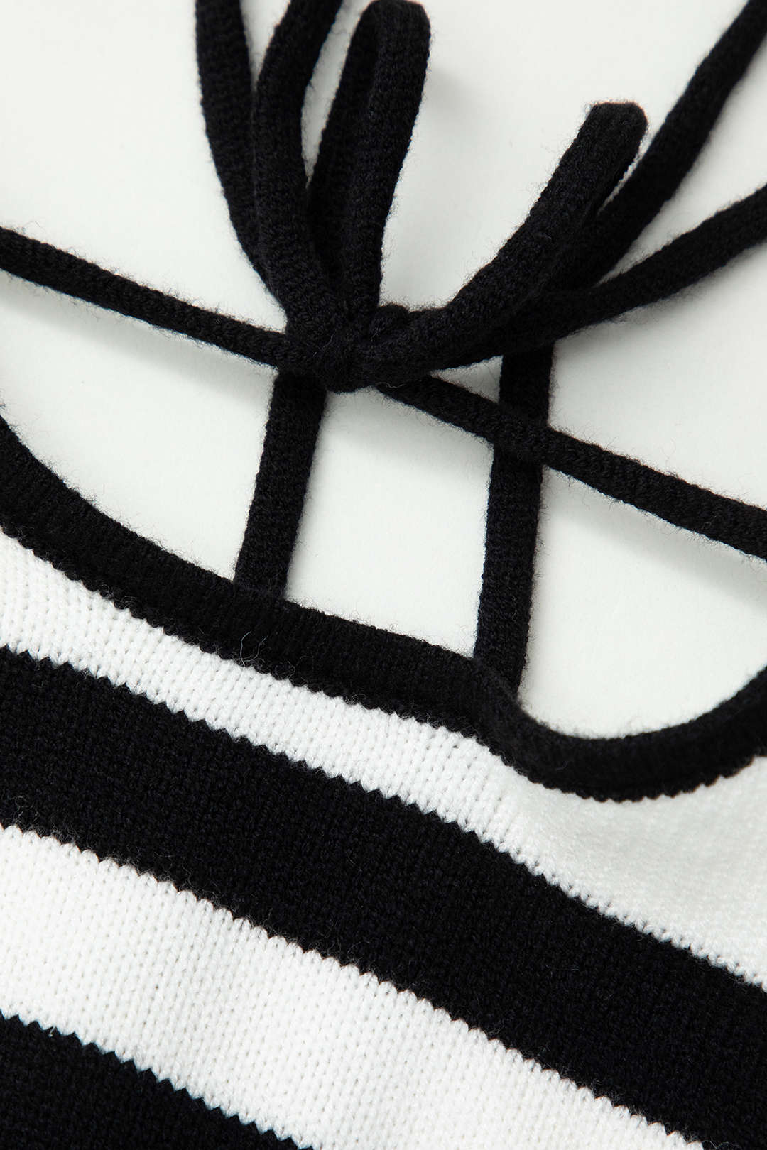 Contrast Stripe Backless Bell Sleeve Knit Mini Dress - Y2K Aesthetic Cute Party Outfit Contrast Stripe Backless Bell Sleeve Knit Mini Dress - Y2K Aesthetic Cute Party Outfit