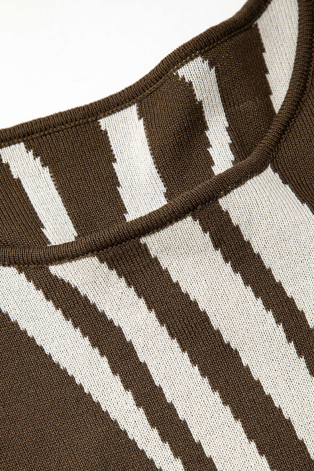 Contrast Stripe Round Neck Knit Maxi Dress - Y2K Aesthetic Fashion for Effortless Style Contrast Stripe Round Neck Knit Maxi Dress - Y2K Aesthetic Fashion for Effortless Style