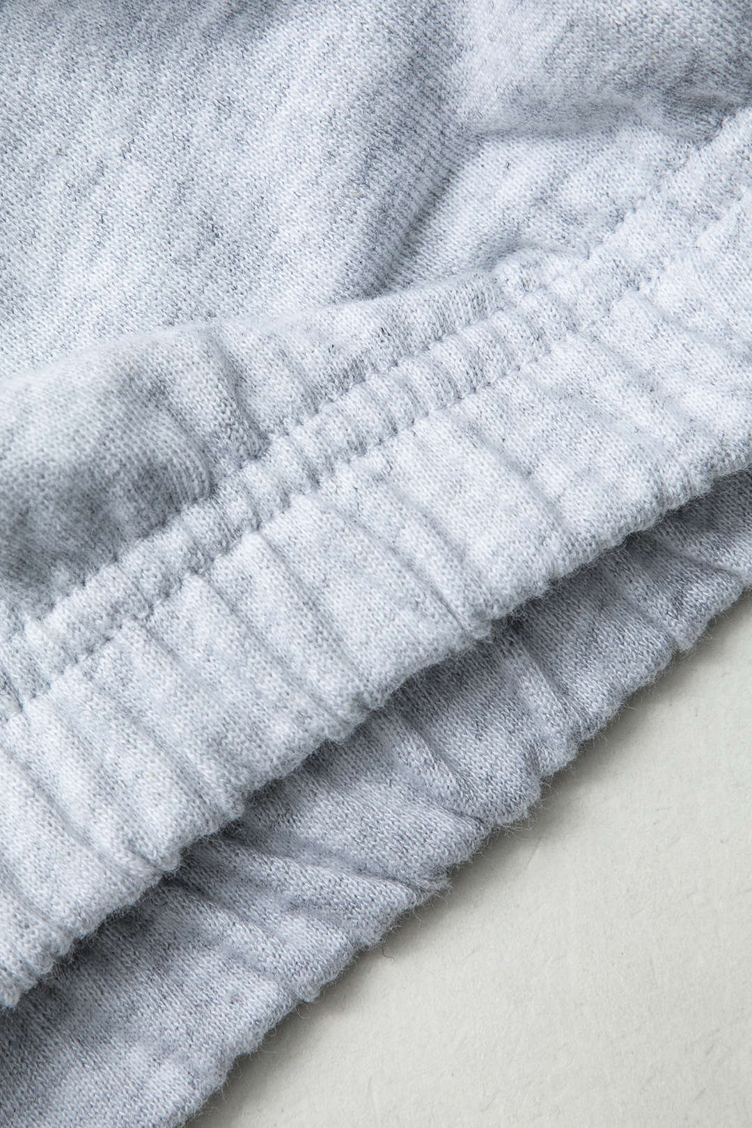 Coquette Aesthetic Solid Round Neck Elastic Hem Crop Sweatshirt for Y2K Fashion Lovers Coquette Aesthetic Solid Round Neck Elastic Hem Crop Sweatshirt for Y2K Fashion Lovers