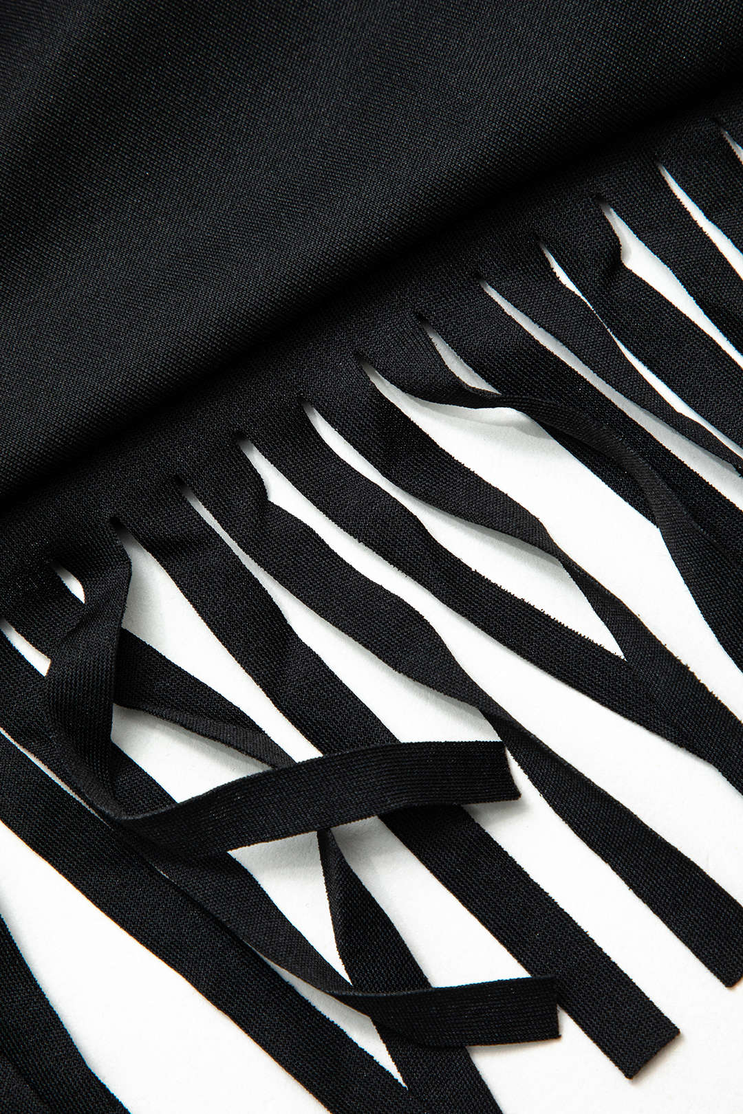 Coquette Aesthetic Tassel Pocket Hooded Crop Sweatshirt and Shorts Set for Y2K Style Coquette Aesthetic Tassel Pocket Hooded Crop Sweatshirt and Shorts Set for Y2K Style