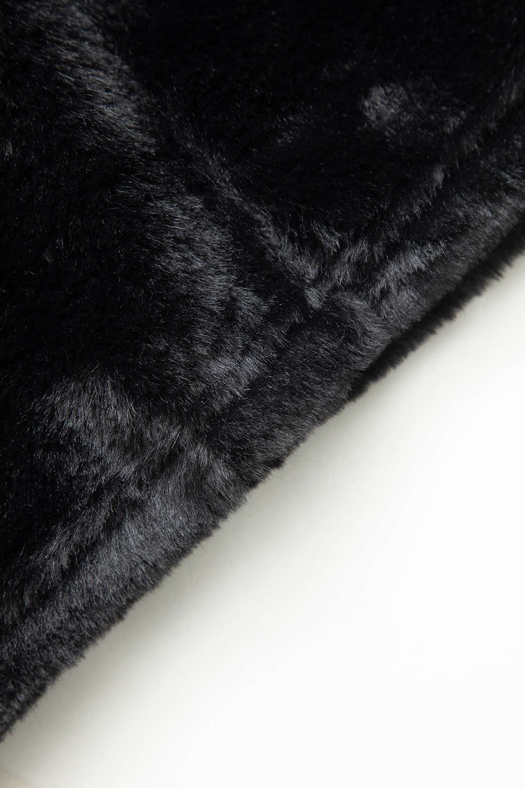 Coquette Aesthetic Zipper Faux Fur Mini Skirt for Y2K Fashion Lovers Coquette Aesthetic Zipper Faux Fur Mini Skirt for Y2K Fashion Lovers