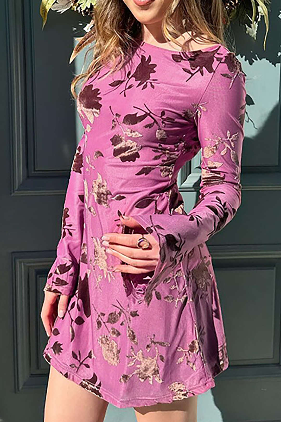 Flocked Leaves Print Long Sleeve Backless Mini Dress - Y2K Aesthetic Cute Dress Flocked Leaves Print Long Sleeve Backless Mini Dress - Y2K Aesthetic Cute Dress