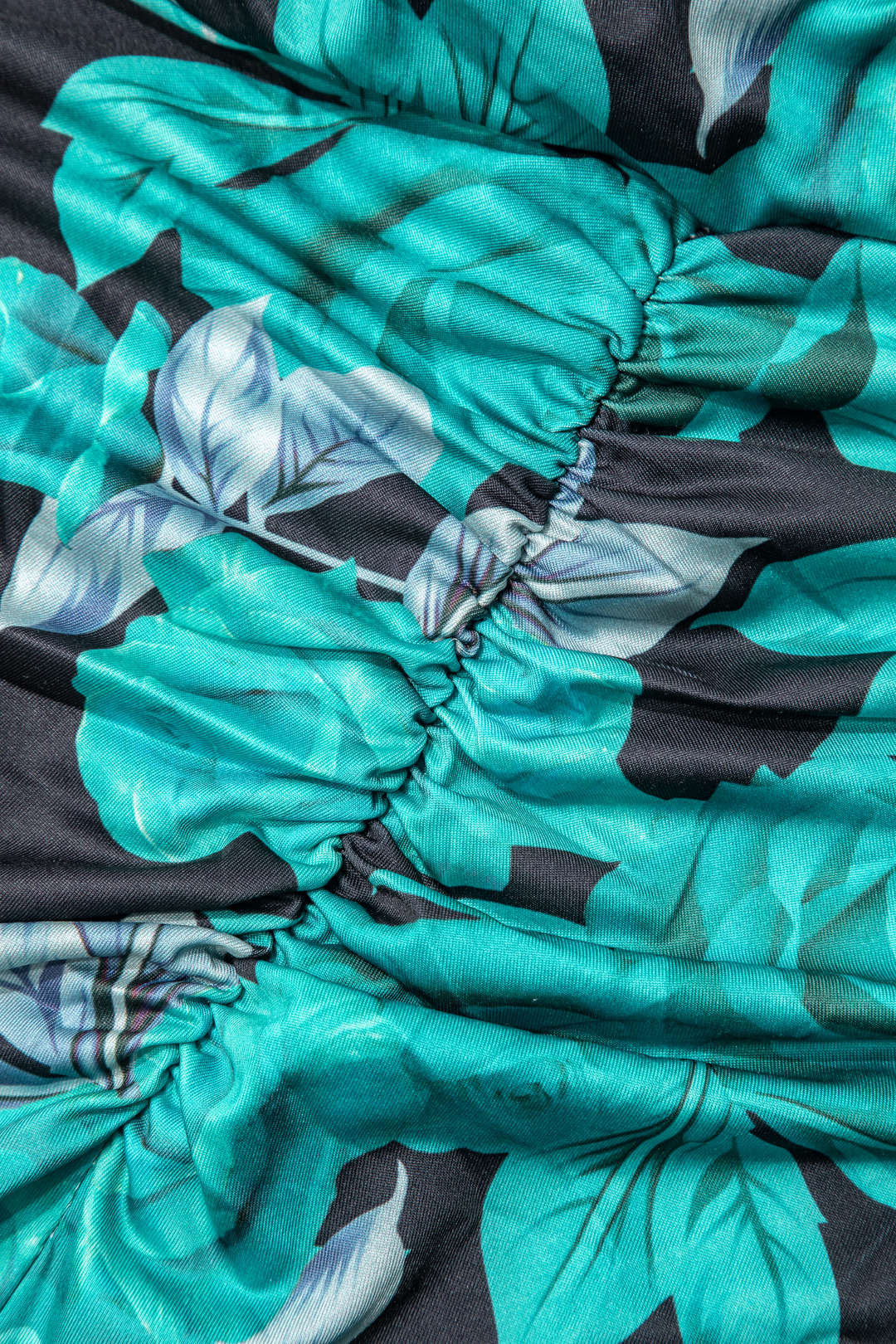 Floral Print V-Neck Ruched Maxi Dress with Slit - Y2K Aesthetic Summer Style Floral Print V-Neck Ruched Maxi Dress with Slit - Y2K Aesthetic Summer Style