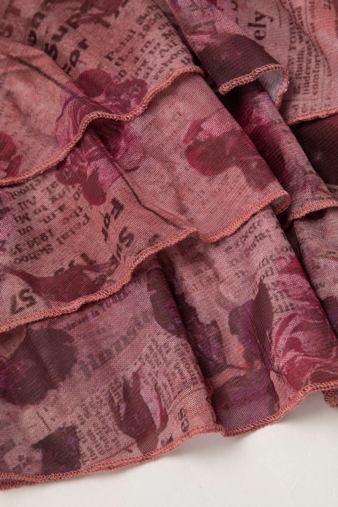 Floral Print Y2K Aesthetic Halter Bodycon Mini Dress with Sleeves for Trendy Looks Floral Print Y2K Aesthetic Halter Bodycon Mini Dress with Sleeves for Trendy Looks