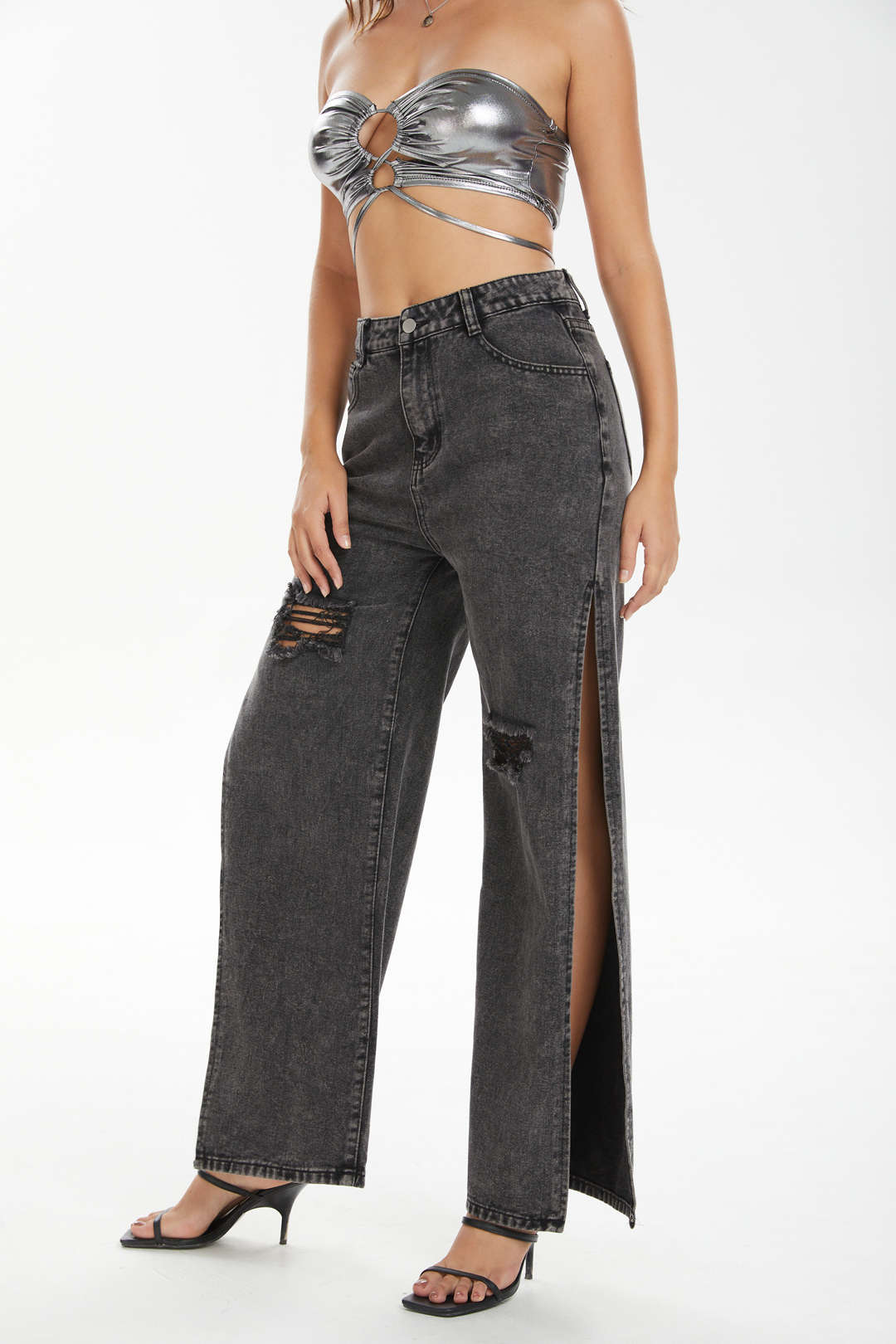 High-Waisted Distressed Straight Leg Jeans for Y2K Aesthetic and Grunge Style Outfits High-Waisted Distressed Straight Leg Jeans for Y2K Aesthetic and Grunge Style Outfits