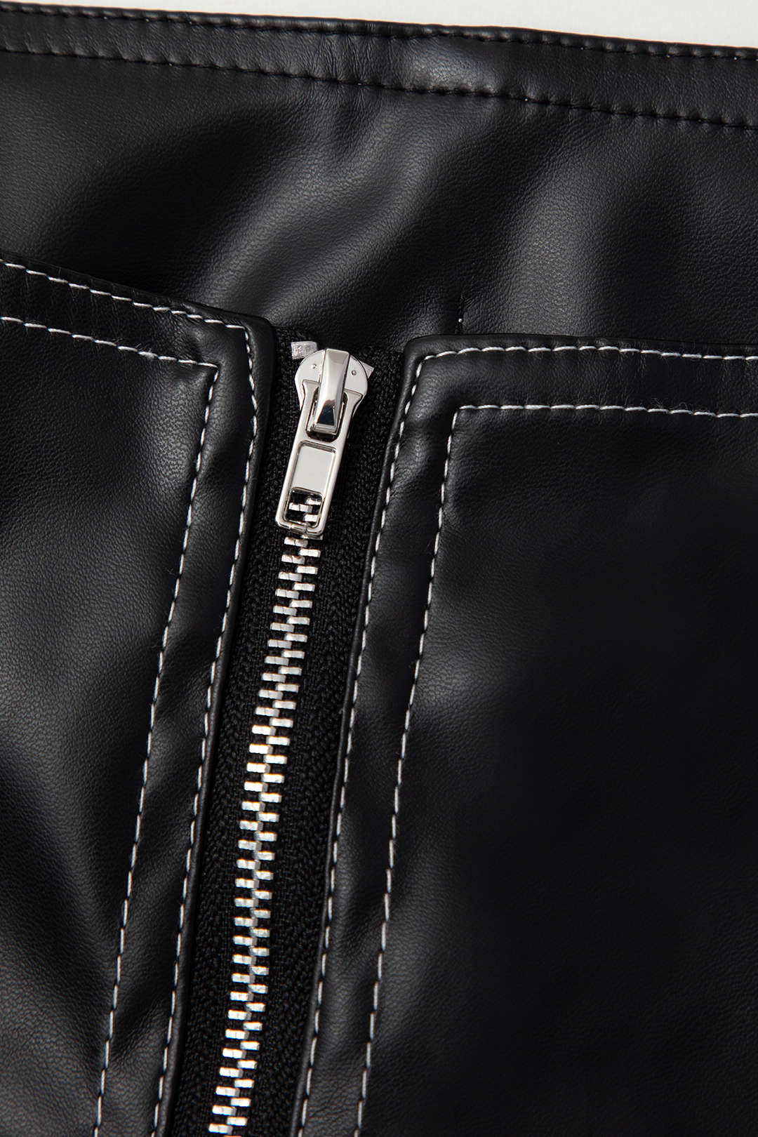 High-Waisted Faux Leather Straight Leg Pants with Topstitching for Y2K Aesthetic Style High-Waisted Faux Leather Straight Leg Pants with Topstitching for Y2K Aesthetic Style