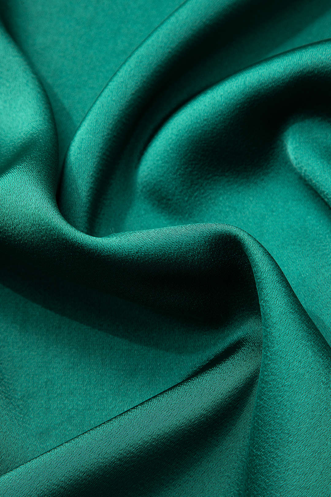 High-Waisted Satin Ruched Split Maxi Skirt for Y2K Fashion & Coquette Aesthetic Looks High-Waisted Satin Ruched Split Maxi Skirt for Y2K Fashion & Coquette Aesthetic Looks