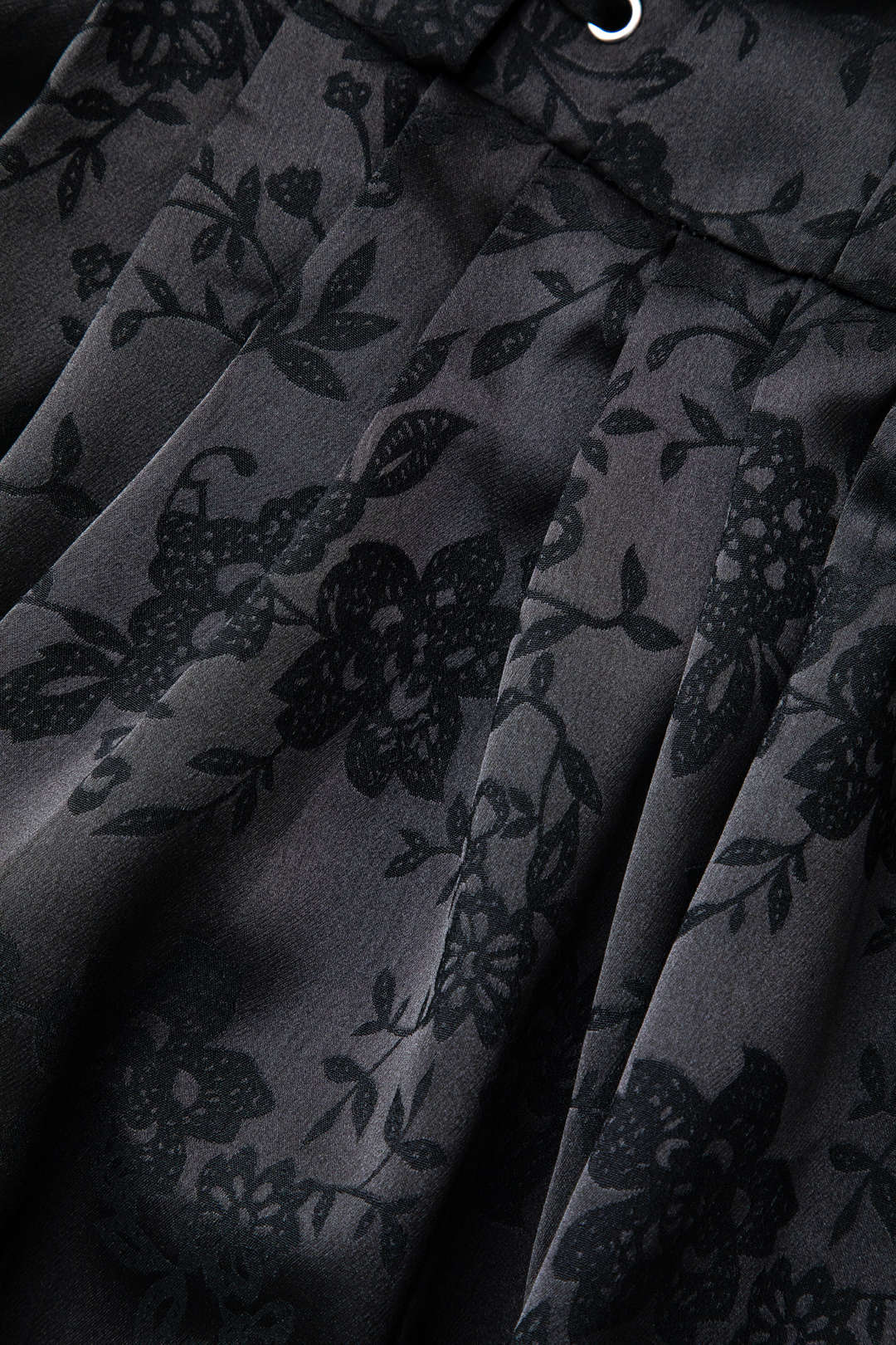 Jacquard Eyelet Tie Square Neck Sleeveless Pleated Mini Dress in Y2K Aesthetic Style Jacquard Eyelet Tie Square Neck Sleeveless Pleated Mini Dress in Y2K Aesthetic Style