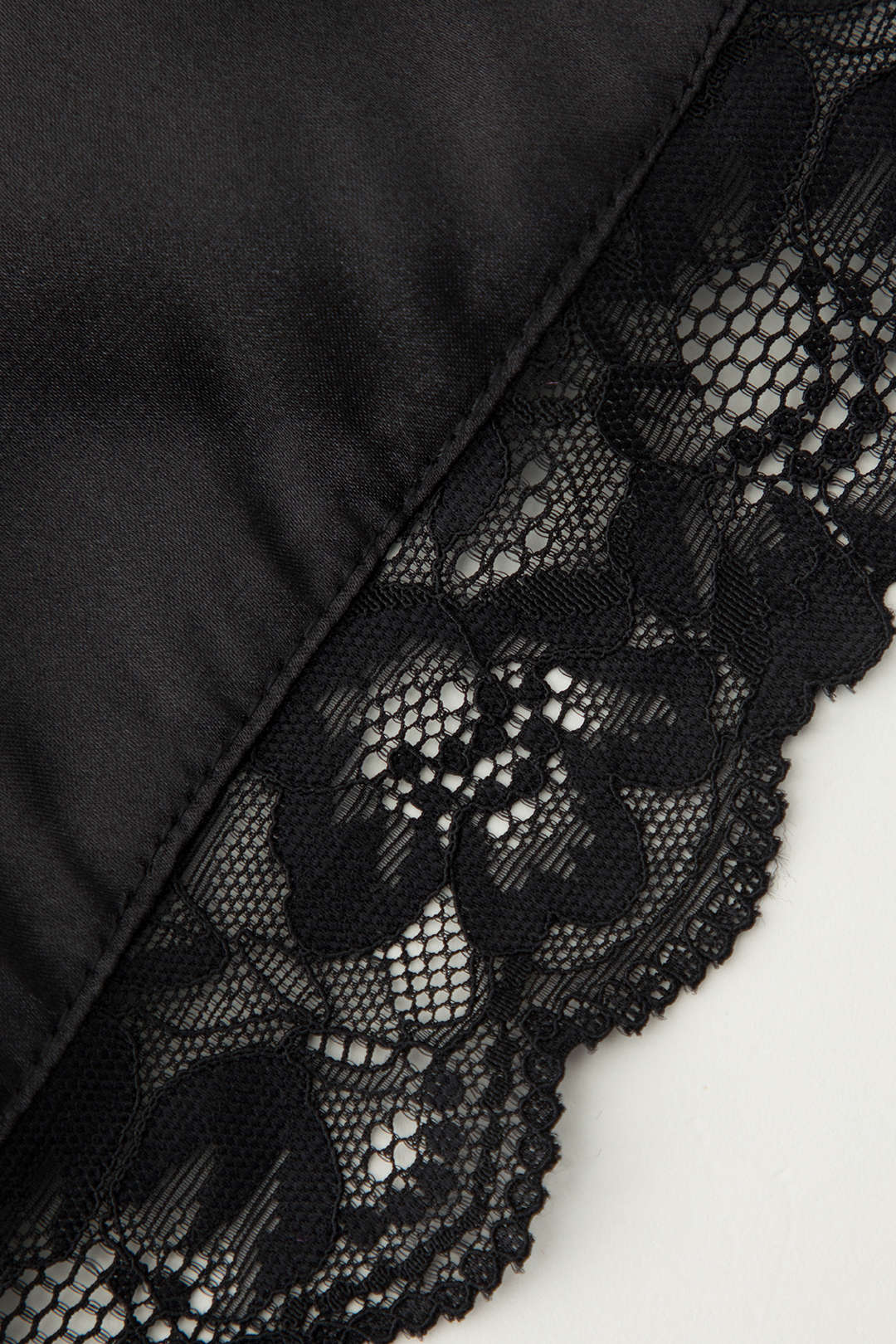 Lace Tie Front V-Neck Cami Mini Dress in Y2K Style for Coquette Aesthetic Outfits Lace Tie Front V-Neck Cami Mini Dress in Y2K Style for Coquette Aesthetic Outfits