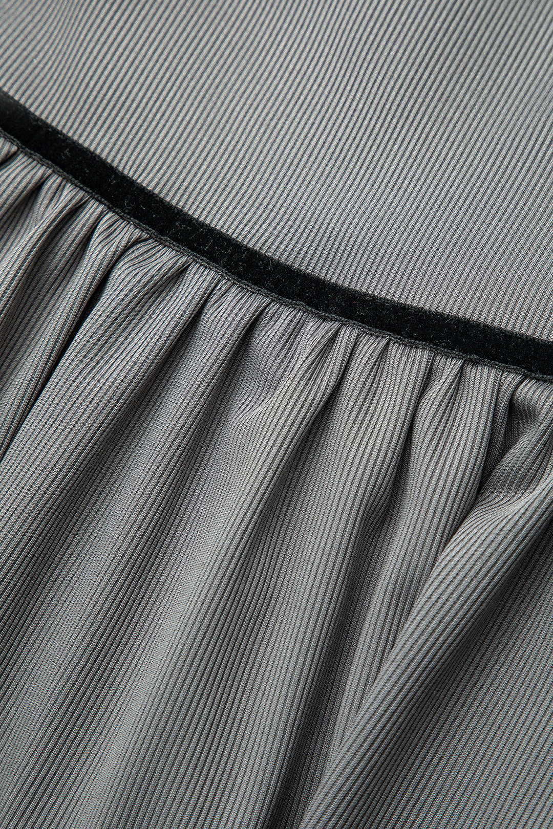 Lace Trim Tie Front Strapless Pleated Mini Dress - Y2K Aesthetic Cute Summer Outfit Lace Trim Tie Front Strapless Pleated Mini Dress - Y2K Aesthetic Cute Summer Outfit